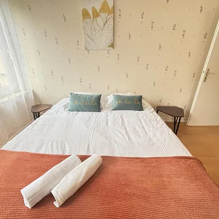 Stade Wifi Parking Un à Part Montigny-les-Metz